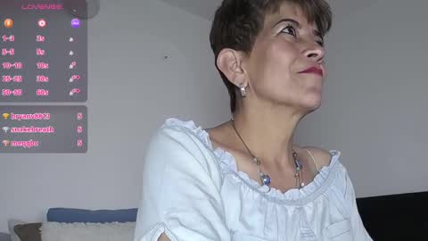 Snapshot of angelina_stone_65 chatting on February 22, 7:03 pm Angelina online show from February 22, 7:03 pm