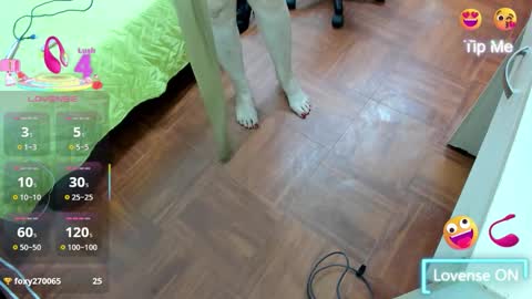 Snapshot of angelina_stone_65 chatting on October 10, 12:53 am Angelina online show from October 10, 12:53 am