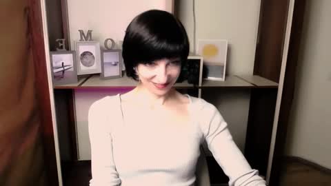 Angelina online show from January 8, 9:55 am