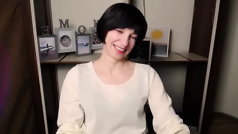 Angelina online show from January 18, 1:26 pm