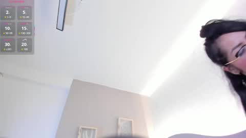 Snapshot of angeline_blake chatting on April 29, 8:26 pm Angeline online show from April 29, 8:26 pm
