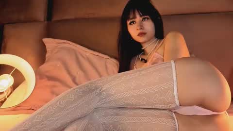 angelinepossy online show from November 17, 10:15 pm