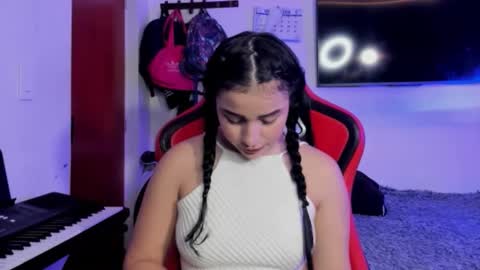 Snapshot of angelique_dubois chatting on February 25, 7:56 pm ANGELIQUE DUBOIS online show from February 25, 7:56 pm