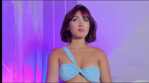 Snapshot of angelique_murphy chatting on November 24, 8:03 am Angelique Murphy online show from November 24, 8:03 am