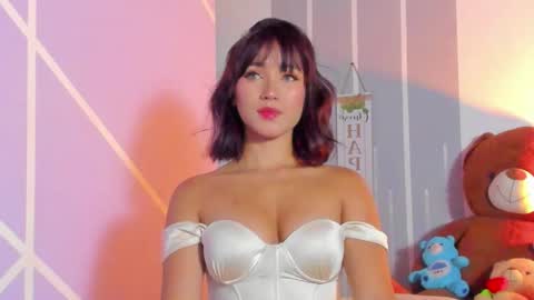 Angelique Murphy online show from February 8, 1:31 am