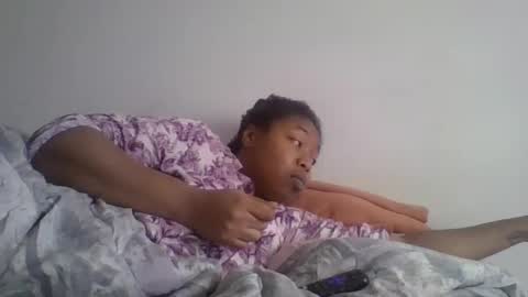 Snapshot of angeliquebelcaliz chatting on January 24, 8:11 pm angeliquebelcaliz online show from January 24, 8:11 pm