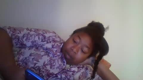 Snapshot of angeliquebelcaliz chatting on January 25, 9:47 am angeliquebelcaliz online show from January 25, 9:47 am