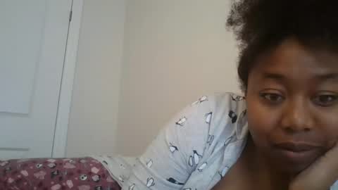 Snapshot of angeliquebelcaliz chatting on February 21, 6:59 pm angeliquebelcaliz online show from February 21, 6:59 pm