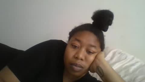 Snapshot of angeliquebelcaliz chatting on February 23, 2:14 pm angeliquebelcaliz online show from February 23, 2:14 pm