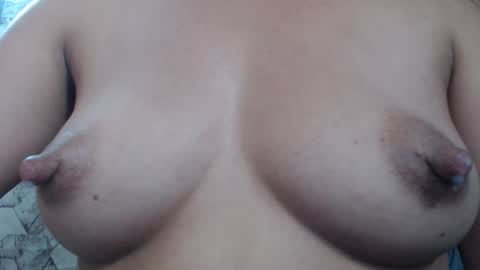 Snapshot of angelitaa_hot chatting on September 28, 11:32 pm angela online show from September 28, 11:32 pm