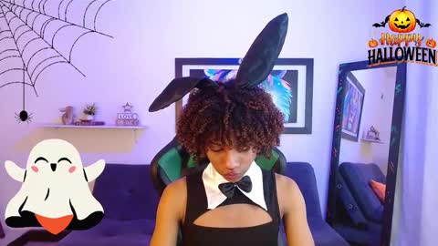 Snapshot of angell18_ chatting on October 31, 9:27 pm Angel online show from October 31, 9:27 pm