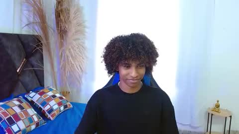 Snapshot of angell18_ chatting on November 19, 8:42 pm Angel online show from November 19, 8:42 pm