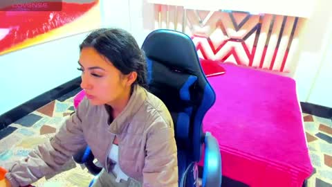 Angell cooper8 online show from April 15, 12:12 pm