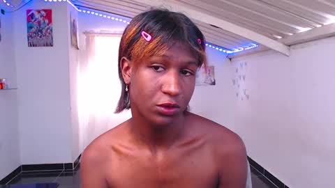 Snapshot of angell_dustt chatting on January 16, 9:30 pm Danielle online show from January 16, 9:30 pm