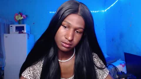 Snapshot of angell_dustt chatting on September 17, 5:36 pm Danielle online show from September 17, 5:36 pm