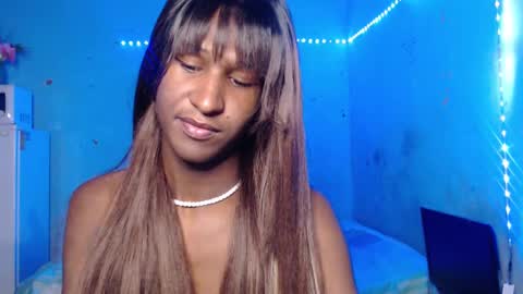 Snapshot of angell_dustt chatting on October 3, 4:20 am Danielle online show from October 3, 4:20 am