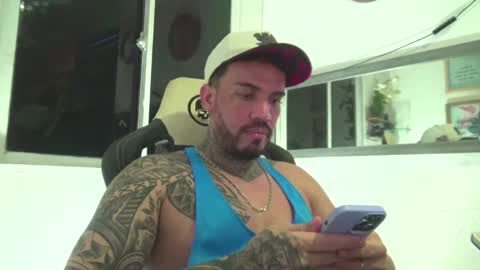 Snapshot of angellatino0 chatting on December 29, 9:17 am angellatino0 online show from December 29, 9:17 am