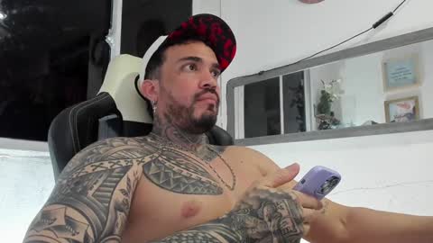 Snapshot of angellatino0 chatting on December 30, 7:15 am angellatino0 online show from December 30, 7:15 am