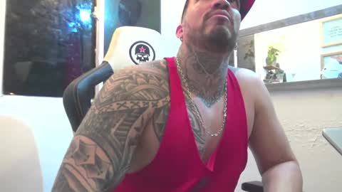 Snapshot of angellatino0 chatting on January 7, 5:54 am angellatino0 online show from January 7, 5:54 am