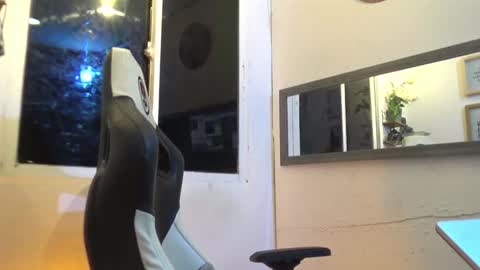 Snapshot of angellatino0 chatting on January 17, 7:08 am angellatino0 online show from January 17, 7:08 am