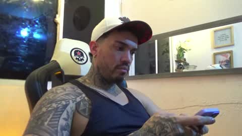 Snapshot of angellatino0 chatting on January 22, 8:07 am angellatino0 online show from January 22, 8:07 am