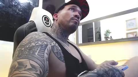 Snapshot of angellatino0 chatting on February 18, 5:53 am angellatino0 online show from February 18, 5:53 am