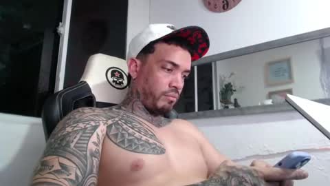 Snapshot of angellatino0 chatting on March 10, 2:39 am angellatino0 online show from March 10, 2:39 am