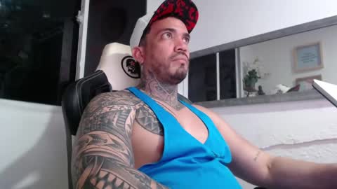 Snapshot of angellatino0 chatting on March 10, 5:43 am angellatino0 online show from March 10, 5:43 am