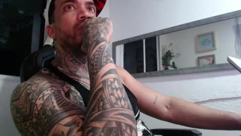 Snapshot of angellatino0 chatting on March 12, 7:35 am angellatino0 online show from March 12, 7:35 am