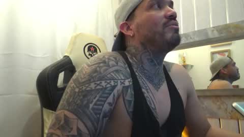 Snapshot of angellatino0 chatting on October 4, 6:55 am angellatino0 online show from October 4, 6:55 am