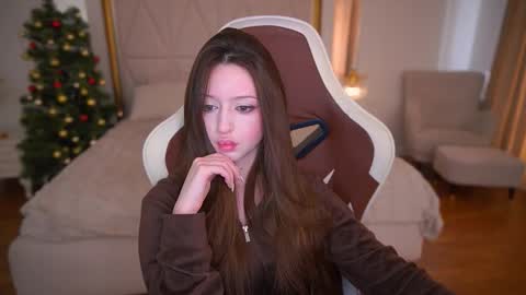 Snapshot of angellblush chatting on January 19, 10:52 am AngelBlush online show from January 19, 10:52 am