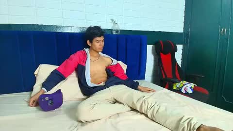 Angelldustt  online show from October 29, 12:18 pm