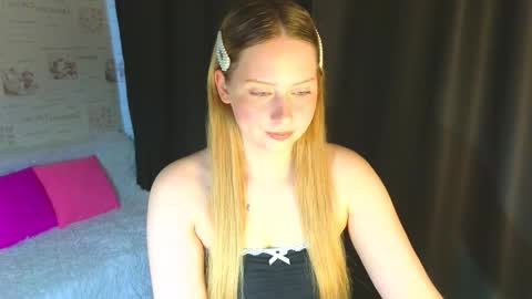 Cutie online show from September 24, 9:45 am