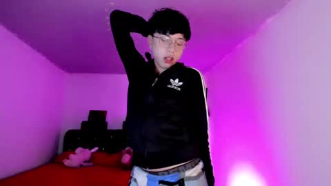 Angel  online show from October 31, 12:11 am