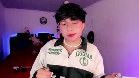 Angel  online show from June 11, 2:22 am