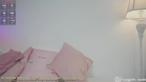   online show from November 25, 4:40 pm