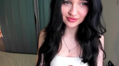 angellvee online show from May 13, 8:49 pm