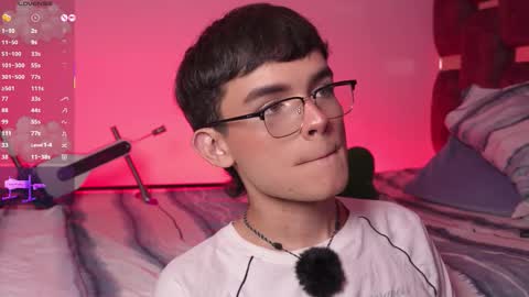 Angelo I work from home this is my room  online show from October 25, 4:53 am