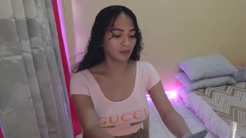 sabina online show from April 22, 9:22 am