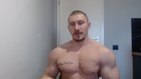  ------- SEX SHOW WITH GUYS AND GIRLS  MUSCLE SHOW online show from February 23, 8:39 am