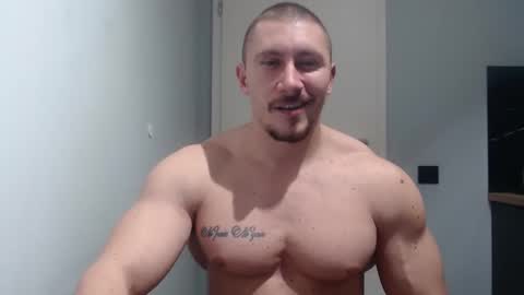  ------- SEX SHOW WITH GUYS AND GIRLS  MUSCLE SHOW online show from February 26, 6:54 pm