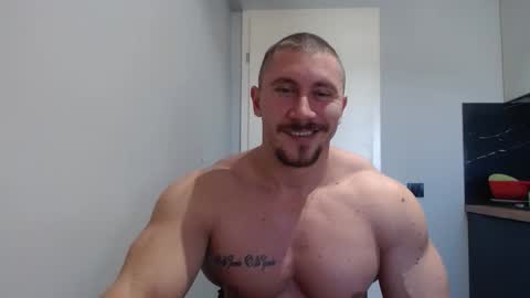  ------- SEX SHOW WITH GUYS AND GIRLS  MUSCLE SHOW online show from November 26, 9:21 am