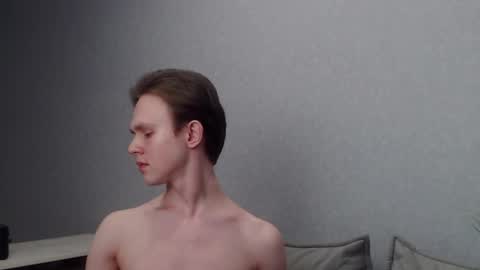 Angel online show from February 18, 7:19 pm