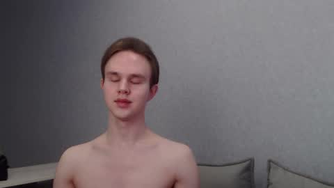 Angel online show from March 8, 9:06 am