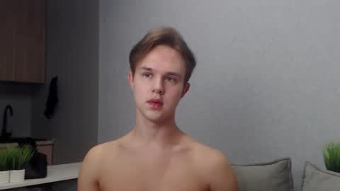 Angel online show from November 9, 8:23 am