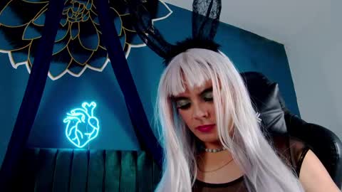 Snapshot of angelross_ chatting on September 27, 12:32 pm Tyler online show from September 27, 12:32 pm