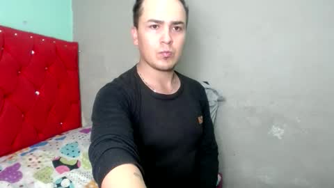 Snapshot of angels_0001 chatting on April 28, 1:59 am angels_0001 online show from April 28, 1:59 am