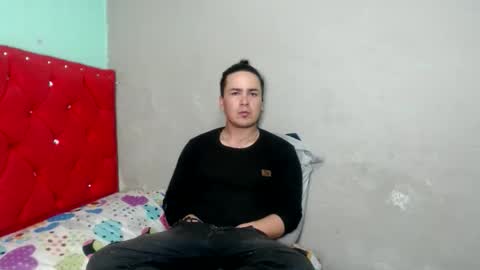 Snapshot of angels_0001 chatting on April 28, 2:27 am angels_0001 online show from April 28, 2:27 am