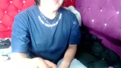 Snapshot of angels_0001 chatting on May 3, 4:07 am angels_0001 online show from May 3, 4:07 am