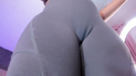 Angela online show from April 7, 2:39 pm